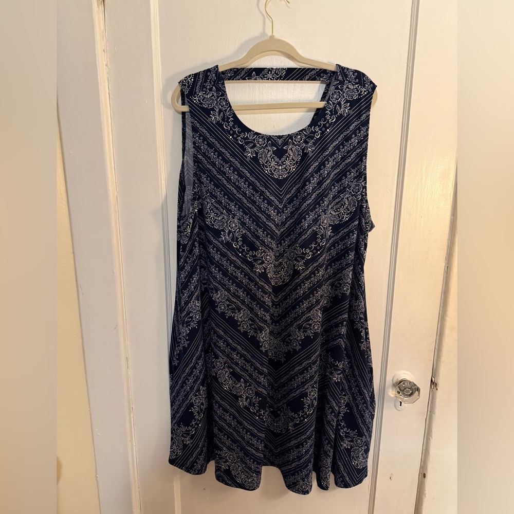 Nine Britton Navy and White Short Dress 3x